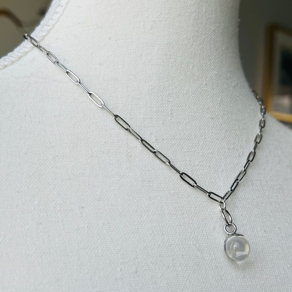Crystal Quartz on a Stainless steel paperclip Chain - Picture 5 of 7